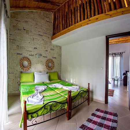 סארטי Theano Apartments מראה חיצוני תמונה