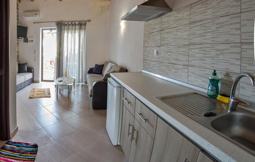 סארטי Theano Apartments מראה חיצוני תמונה
