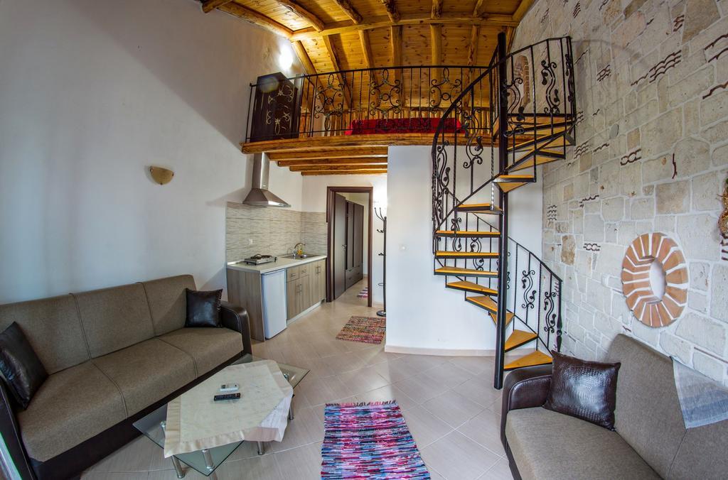 סארטי Theano Apartments מראה חיצוני תמונה